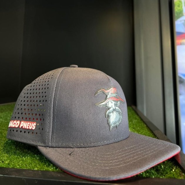 Boné Trucker Mago Pneus - Preto
