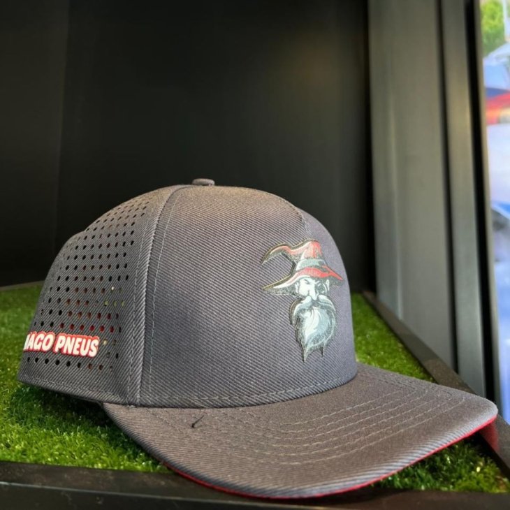 Boné Trucker Mago Pneus - Preto